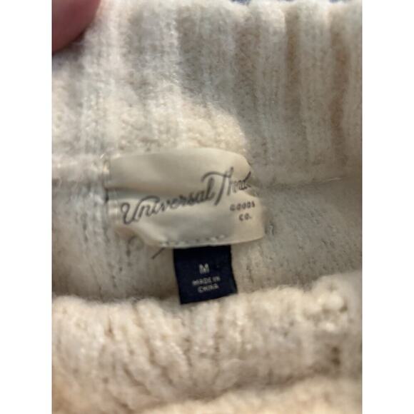 Universal Thread Women's Cream Ivory Chunky Knit Pull Over Sweater Size M - Picture 5 of 8